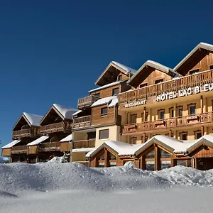 https://hotel-lac-bleu-1650.hotels-rhonealpes.com